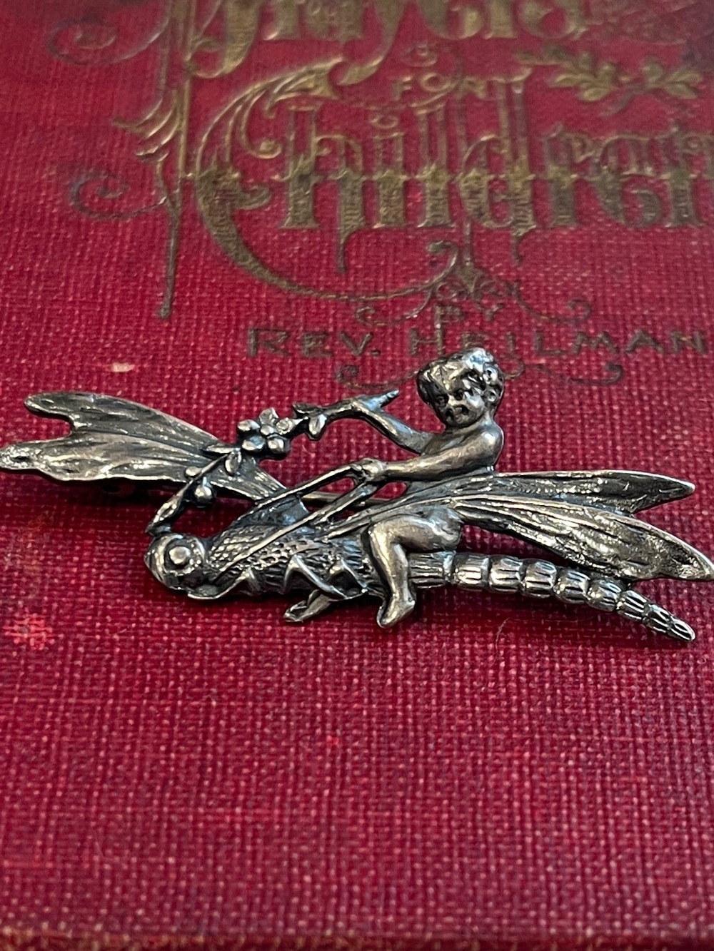 Vintage Art Nouveau .925 Sterling Silver Fairy/Dragonfly Pin Brooch
